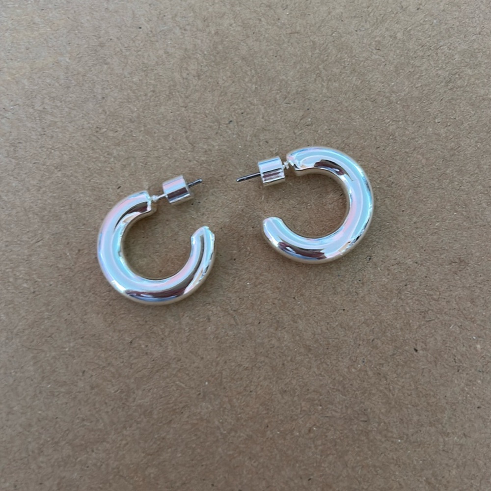 Gorgeous chunky silver hoops